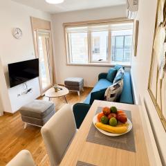 Four Views By The Sea Apartments