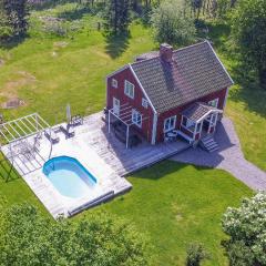 Stunning Home In Nrkesberg With Outdoor Swimming Pool