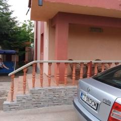 Casa Dobrescu cata si miha