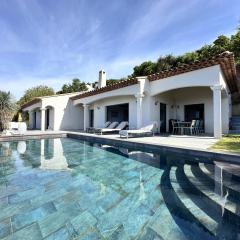 La Vigie, villa pour 8 personnes avec piscine chauffée et vue mer à La Londe-Les-Maures