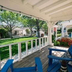 Periwinkle Cottage by Seabrook Hospitality
