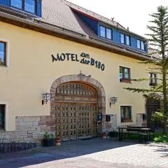 Motel an der B180