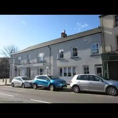 Cosy, dog friendly house on the fringe of the Brecon Beacons - Housity