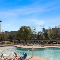 Spacious LUX 2BR 2B Unit in Austin with Pool!