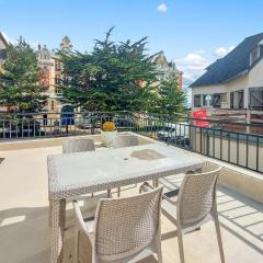 Gorgeous Apartment In Saint-Lunaire