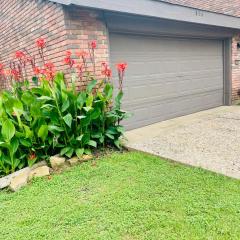 Townhome with Hot Tub-Grand Ways Stay- Clarissa Pl