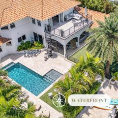 Waterfront Villa Beach Proximity Venice of America Coastal Extravagance Palm Key VlLLAS