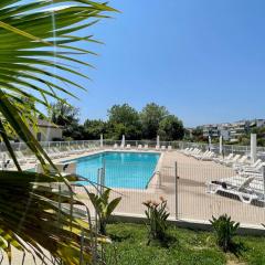 Appartement 6 avec deux chambres - LES SUITES DE ROBINSON - Résidence avec piscine en bord de Siagne, à Mandelieu-La-Napoule