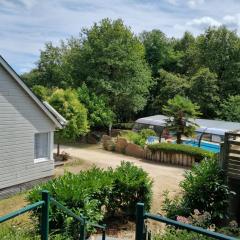 Les Chalets de SAUMUR, Piscine & Parc boisé, 100m du CadreNoir
