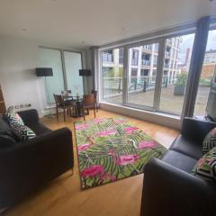Desirable, Fashionable 2bed Flat in Chelsea