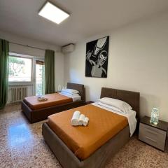 Prella House Roma 50 mt da Metro B Jonio
