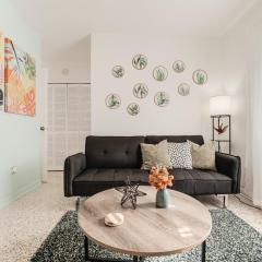 Sunny Miami Getaway Steps To Brickell In Miami