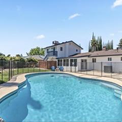 Homey Pool Fun Gameroom Sunnyside Retreat