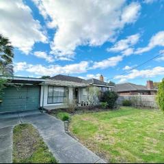 Nice 3 bedroom House Mt Waverley