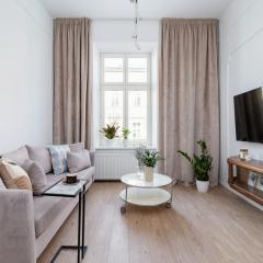 One Bedroom Apartment - Dietla 68 street