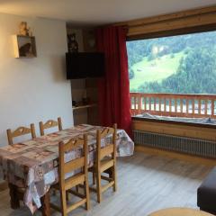 Appartement charmant pour 4 pers. au Grand Bornand avec balcon ensoleillé, animaux admis - FR-1-467-36