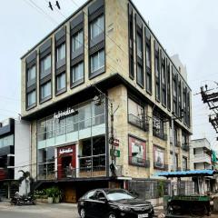 Pondy Heights - Suites and Studios