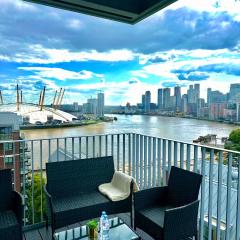 Beautiful view to Canary Wharf , O2 arena , near by London Excel 3-beds