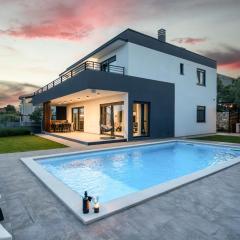 Villa Kali near Pula for 8 people with fitness & sea view - pet friendly