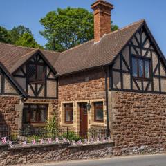 Two Grooms Cottage Dunster