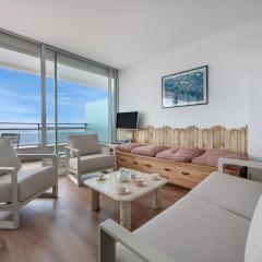 Appartement pour 6, vue mer à 40m de la plage
