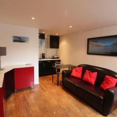 Confortable Studio Carré d'OR 2Pers, rez-de-chaussée