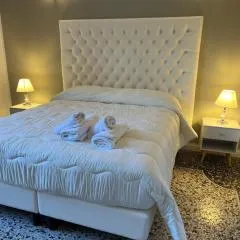 Luxury room Anelli center of Roma