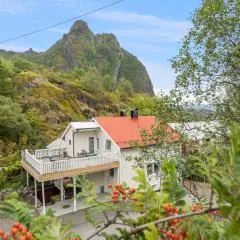 Solrik og romslig leilighet