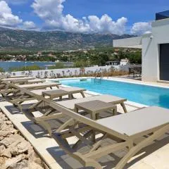Villa Wave of love mit Meerblick, beheiztem Pool und direktem Strandzugang - familienfreundlich, 4 SZ, Rovanjska