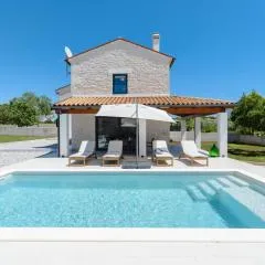 Villa Tonka