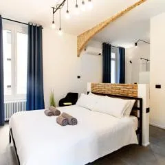 Guesthouse Linaio - The House Of Travelers