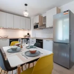 Appartement rénové pour 6 avec parking