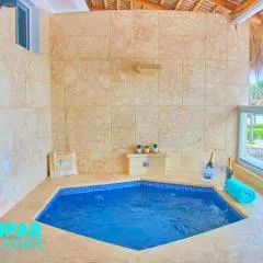 Villa Blanca Beach Club