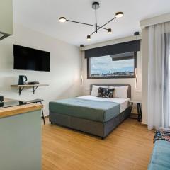 Aurora Suites, By IdealStay Experience