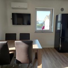 Apartment house Petra