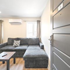 Cozy 3BDR in heart of plateau Montreal D