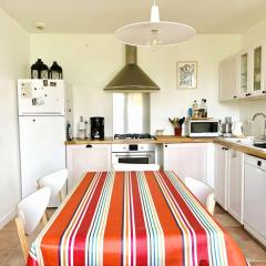Maison typique proche plage de Kerleven et golf, calme, jardin reposant, services de conciergerie - FR-1-481-165
