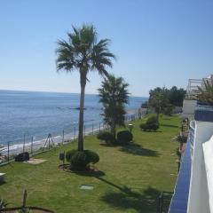 APT EL FARO ARKADIA BEACH MIJAS COSTA Marvellous Frontbeach with stunning seaviews and historic lighthouse