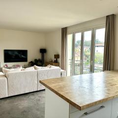 Place des Lices, parking, 75m2, standing