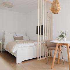 BOHO Studio with Terrace - Augarten - 10 min to Center