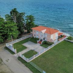 La Rinconada Beachfront Retreat