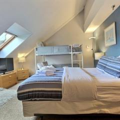 LilBear- AC, Pool, Sauna, Hot Tub, Near Resort