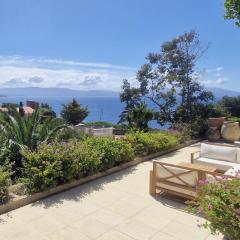 Villa avec piscine vue mer Ouest Corse