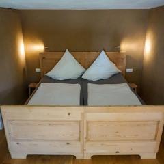 5Sterne Ferienwohnung im Fachwerk mit Bergblick in Alleinlage und großem Garten, Infrarotkabine