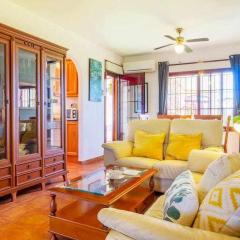 Apartment Pink Salt Lake - Winter by the Sea