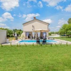 Villa Ondine with 3 bedrooms in Istrien
