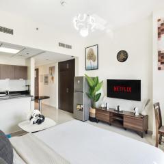 Modern Studio Sports City Pool & City Views