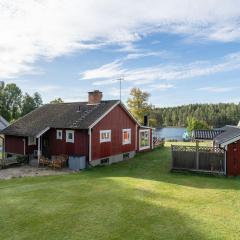 Chalet Toltorp by Interhome