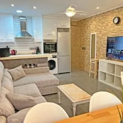 A 150 metros del Mar, Parking Gratis, AC