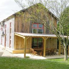 Maison familiale avec piscine privée à Le Buisson-de-Cadouin